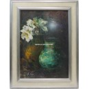 Ana Delgado: Ceramic and white flowers