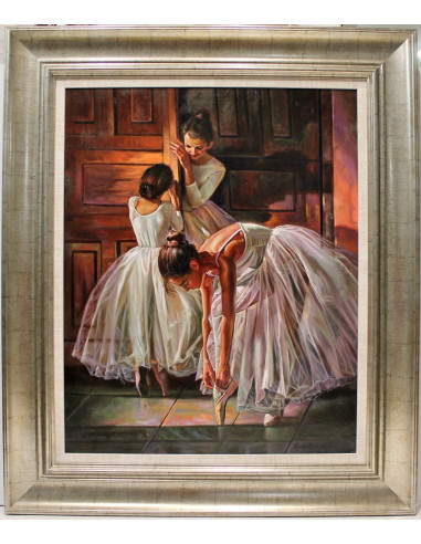 Mario Díaz: Tying his slipper