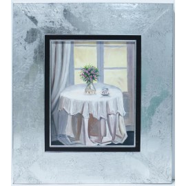 Saul: Table and flowers